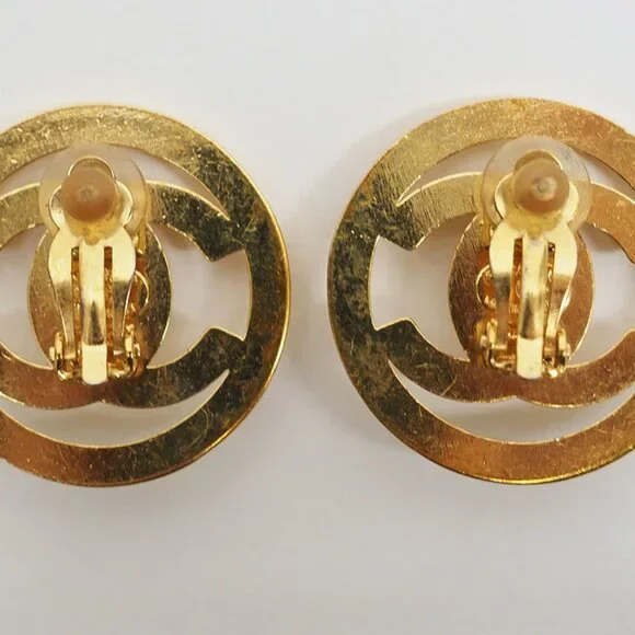 CHANEL Authentic Gold Earrings - Picture 3 of 6